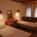 Siniya Han 3*