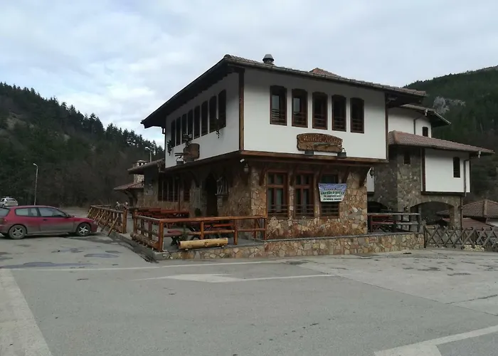 Hotel Siniya Han Hvoyna